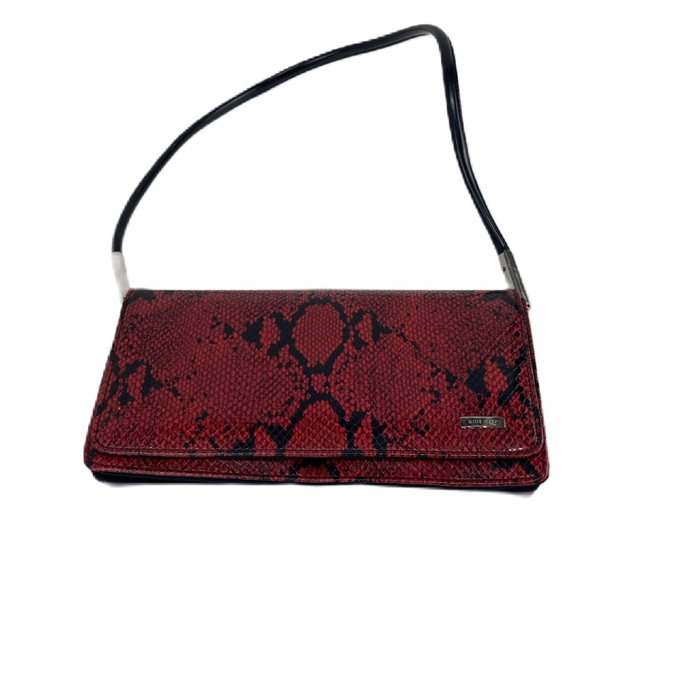 Ladies pocketbook with shoulder strap Red and black fax sake skin retro